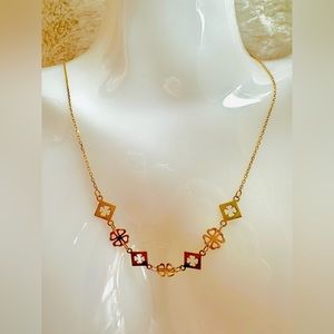 Clover Station Necklace.  💛 Real 18 Karat(18k) Solid Gold Jewelry